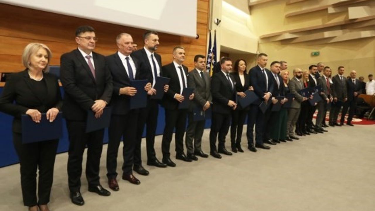 Bosna Hersek’te seçimden 115 gün sonra hükümet kuruldu