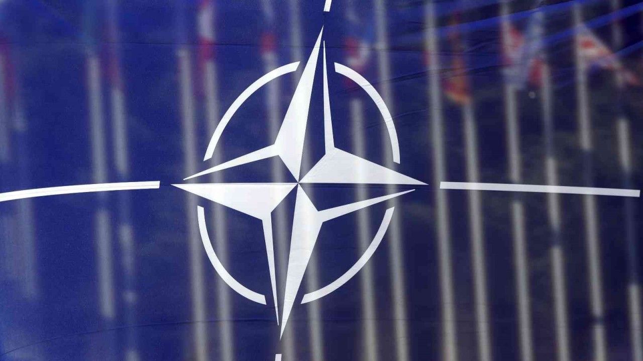 NATO, ABD’nin Ukrayna’ya tank göndermesini memnuniyetle karşıladı
