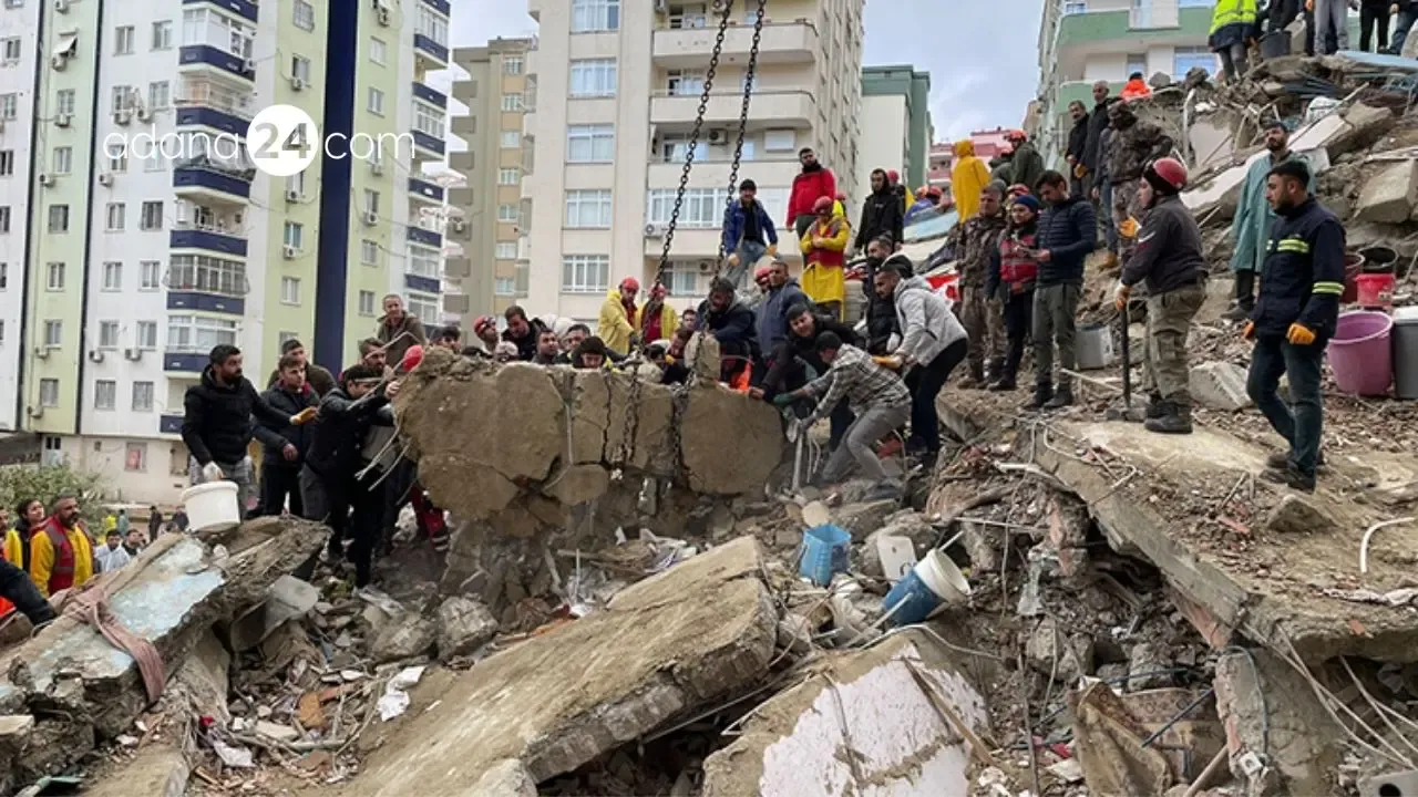 Adana'da depremzedelere 10 bin liralık 'Hane Başı Destek Ödemeleri' başladı