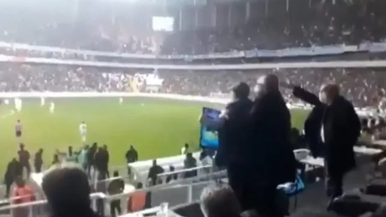 Tribündeki televizyonu kırmıştı: Adana Demirspor Başkanı Murat Sancak‘tan Galatasaray maçı öncesi Riva’ya çıkarma!