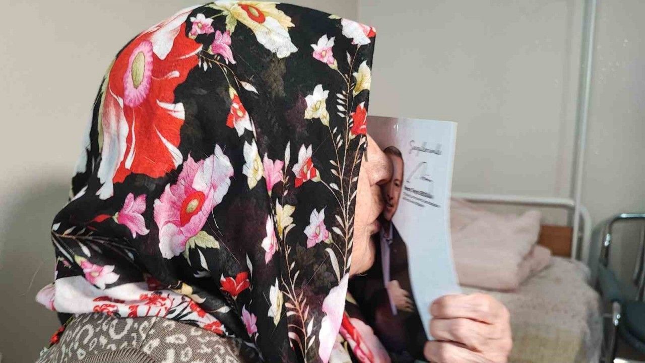 95 yaşındaki Latife ninenin tek isteği Cumhurbaşkanı Erdoğan’ı görmek