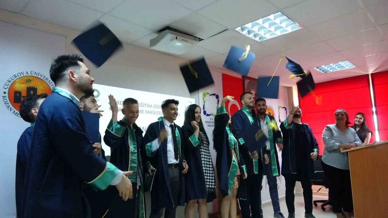 Kozan’da 136 öğrenci kep atma heyecanı yaşadı