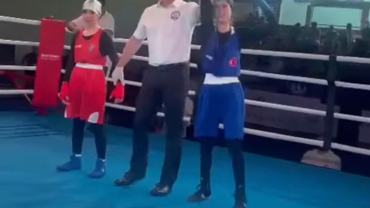 Kozanlı Azra Nur Çetin Boks Avrupa Şampiyonasında yarı finalde