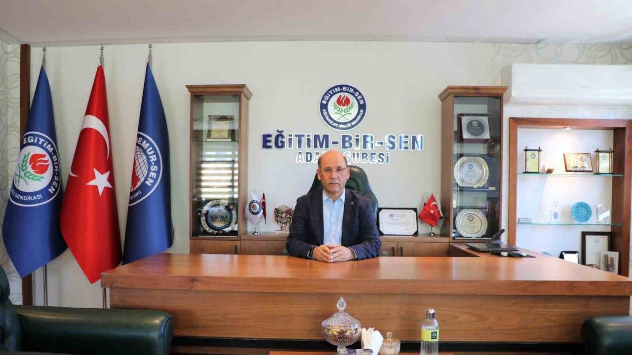 Eğitim-Bir-Sen Adana Şube Başkanı Sezer: “Eğitim sistemindeki dönüşümün temellerinin atıldığı yıl olsun”