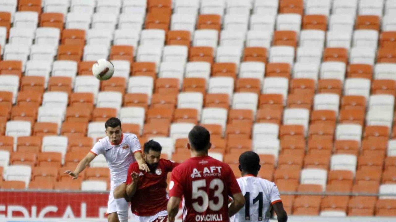 Adanaspor Erzurumspor FK'yı evinde tek golle geçti