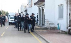 Adana adliyesinde özel güvenlik görevlilerini darp eden 5 zanlı tutuklandı