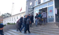 Adana Kozan'da 4 kişinin yaralandığı silahlı kavgayla ilgili 6 tutuklama