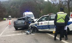 Isparta’da polis aracıyla otomobil çarpıştı: 1 ölü, 2 yaralı