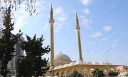 Adana’da Çifte Minare Camisi ibadete kapatıldı: Minareleri kontrollü yıkılacak...