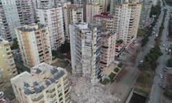 Adana’da artçı depremde yıkılan Kubilay Apartmanı havadan görüntülendi