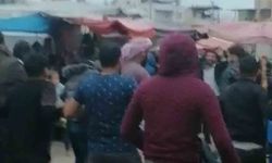 Adana'da husumetli 2 grup arasında sopalı ve taşlı kavga! Video