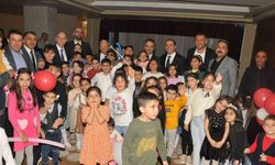 Adana'da kimsesiz çocuklar ve koruyucu aileler iftarda buluştu