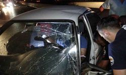 Adana’da otobanda can pazarı! 2 otomobil çarpıştı, sıkışan sürücüyü itfaiye kurtardı