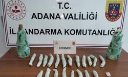 Adana Ceyhan'da deterjan kutusundan 20 paket esrar çıktı