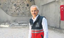 Bakan Uraloğlu: En uzun çift tüplü tünel ile Adana - Gaziantep arası 5 saatten 1 buçuk saate düşecek