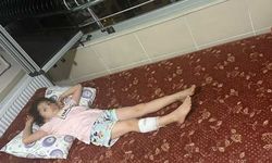 Adana'da magandalar durmak bilmiyor: 7 yaşındaki küçük kıza balkonda uyurken yorgun mermi isabet etti