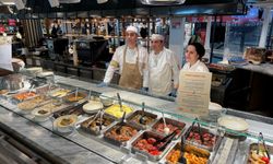 Muhteşem Adana Mutfağı İstanbul'da uçaktan inenleri karşılıyor