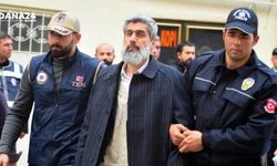 Gözaltı haberleri sonrasında Alparslan Kuytul: “Evimde kitabımı okuyorum”