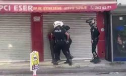 Elinde bıçakla rahatsızlık veren şahıs, etkisiz hale getirildi