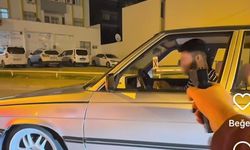 Kozan’da silahla "şaka" videosu çeken gençler polisi karşılarında görünce panik yaşadı