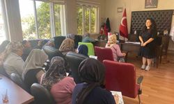 Ceyhan'da ailelere 'Aile İçi İletişim' eğitimi verildi