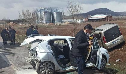 Amasya’da iki araç çarpıştı: 8 yaralı