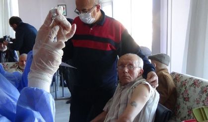 Burdur’da 70 bin 64 kişi CoronaVac aşısı oldu