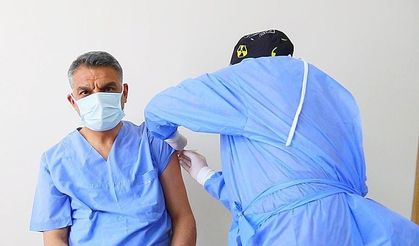 Tunceli’de il protokolü ikinci doz aşılarını oldu