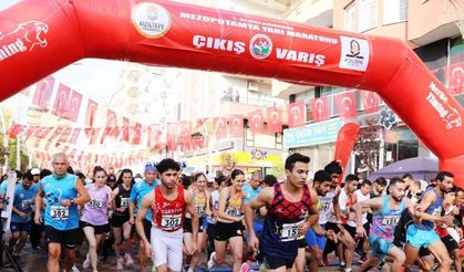 Vali Demirtaş, 1. Uluslararası Mezopotamya Yarı Maraton Koşusunun startını verdi