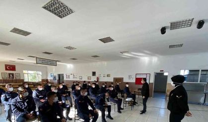 Jandarma personeli “Kadına Yönelik Şiddetle Mücadele” konusunda bilgilendirildi