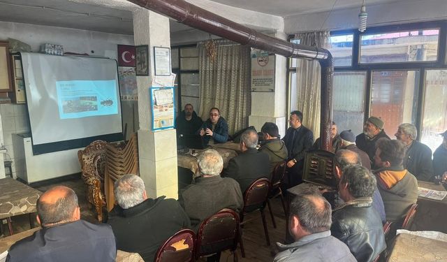 Beyşehir’de çiftçiler eğitim toplantısında bir araya geldi