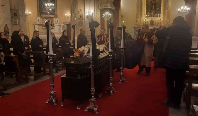Kilise lojmanında çıkan yangında hayatını kaybeden Jozefin Ekmekçioğlu için tören düzenlendi