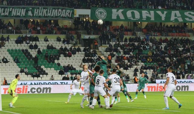 Spor Toto Süper Lig: Konyaspor: 0 - Ankaragücü: 0 (İlk yarı)