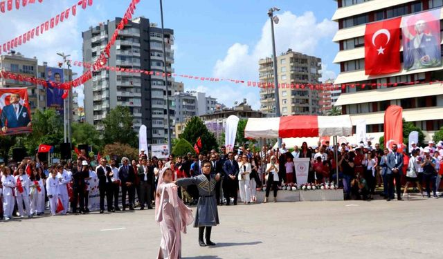 Adana’da 19 Mayıs Atatürk’ü Anma, Gençlik ve Spor Bayramı coşkusu