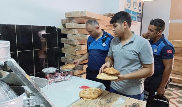 Kozan’da ekmek gramajı denetimi yapıldı