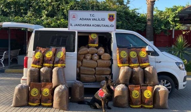 Adana’da bir araçta yapılan aramada 755 kilo tütün ele geçirildi