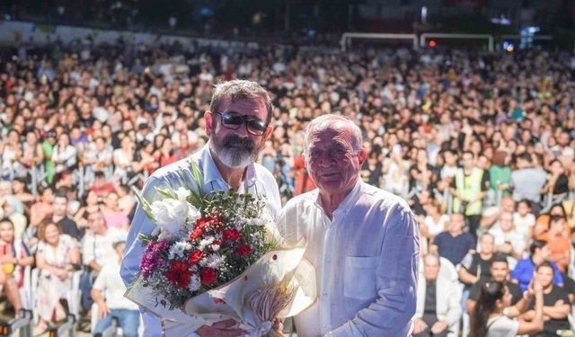 Adana’da Türkü şöleni