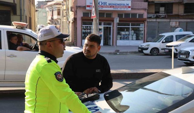 Adana'da dolmuşçunun "Kornam çalışmıyor" yalanını polis ortaya çıkardı