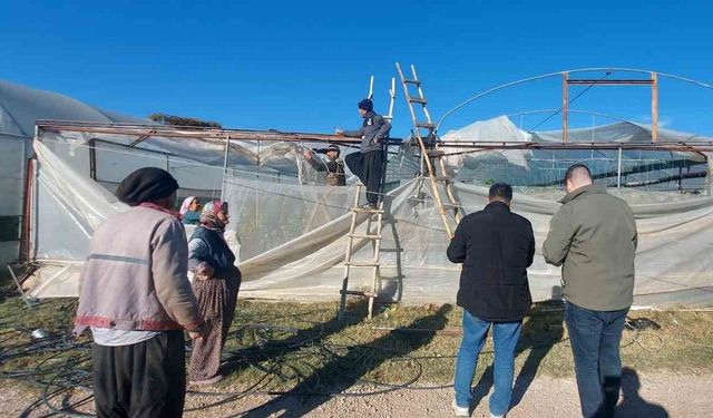 Kozan’da şiddetli rüzgar sonrası hasar tespit çalışması