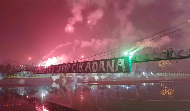 Adana Demirspor’da taraftar 84. yılı coşkuyla kutladı