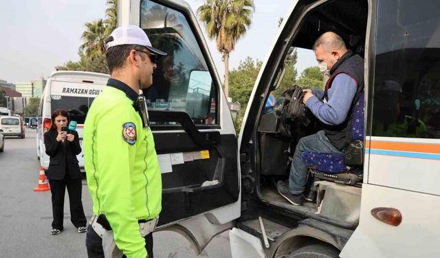 Gereksiz korna çaldığı için ceza kesilen sürücü çileden çıktı: “Bu trafikte korna gerekli ki çalıyoruz”