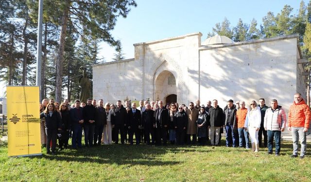 Isparta’da ’Öğretmen Akademileri’ dönem finali tamamlandı