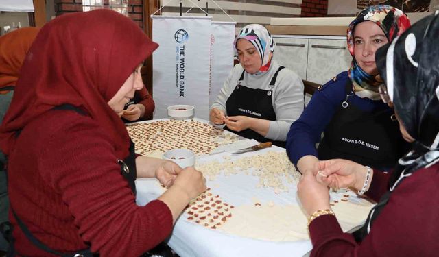 Adana’da kadınlara yöresel yemek kursu