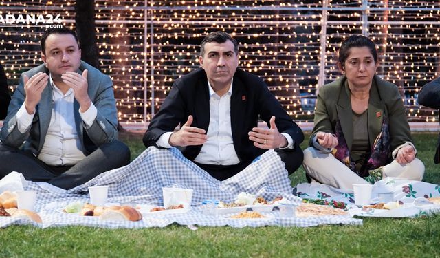 CHP Adana'dan yeryüzü sofrası iftarı
