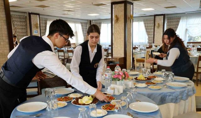 Bu otel, turizm sektörünün ara eleman sorununu çözüyor