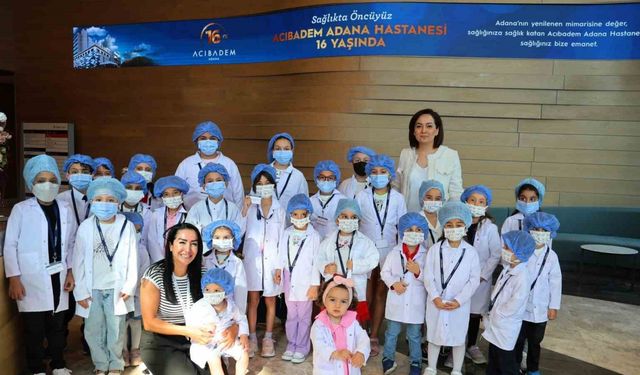 Çocuklar doktor olup maketler üzerinde ameliyat yaptı