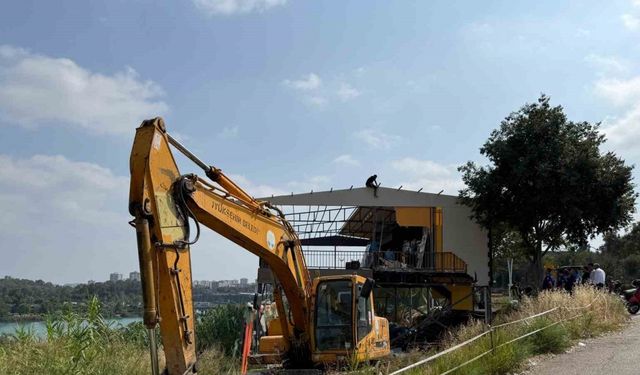 Adana’da yıkım gerginliği