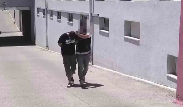 Adana’da firari torbacılara operasyon: 19 hükümlü yakalanıp cezaevine gönderildi