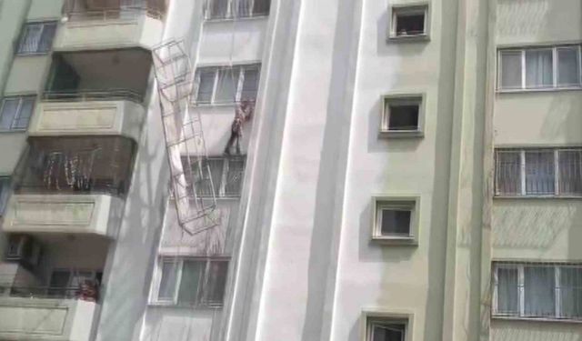 Adana’da iskelenin halatı koptu, işçi ölümden döndü