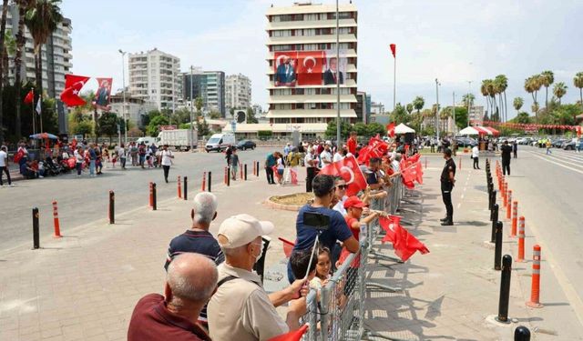 Adana’da Zafer Bayramı kutlamaları